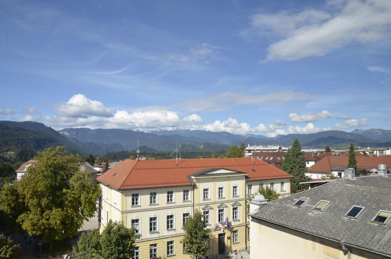 Grajski Dvor Radovljica Exterior foto